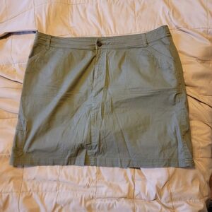 Croft & Barrow 18W Green Skort
